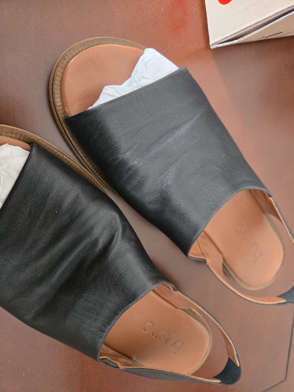 Beuno Hayden sandals